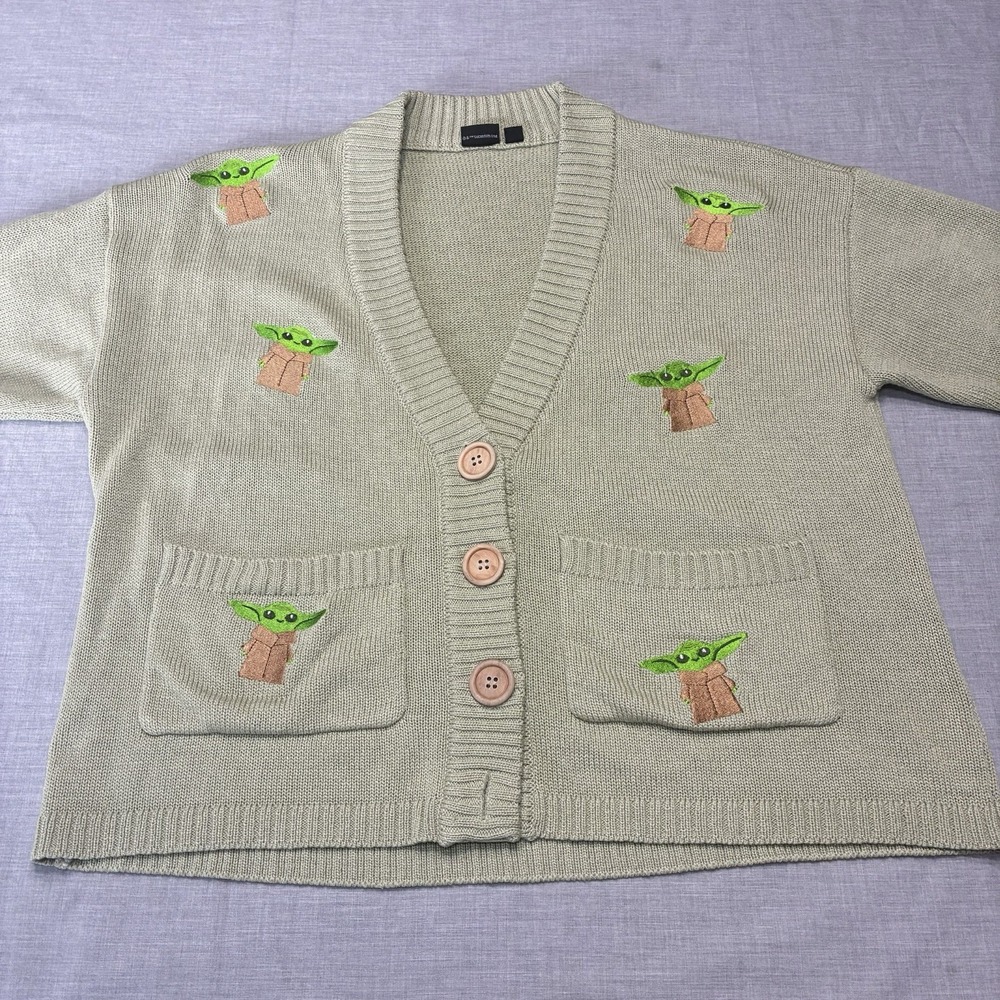 Star Wars Green Baby Yoda Grogu Cardigan Sweater Medium 3/4 Sleeve Knit Top